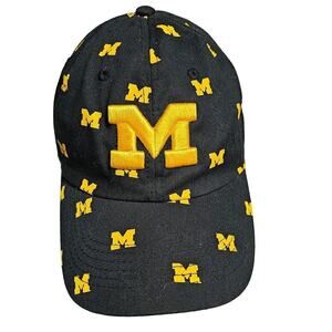 U of Michigan. W's 3D Thick embroidered hat. Adjustable. Game day. College hat.